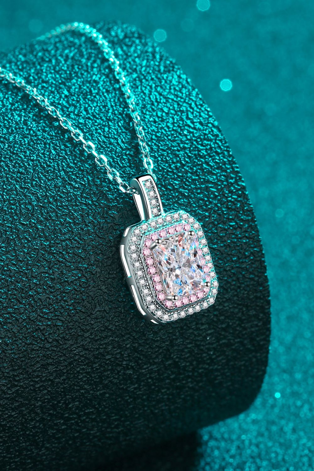 1 Carat Moissanite Geometric Pendant Chain Necklace - Mervyns