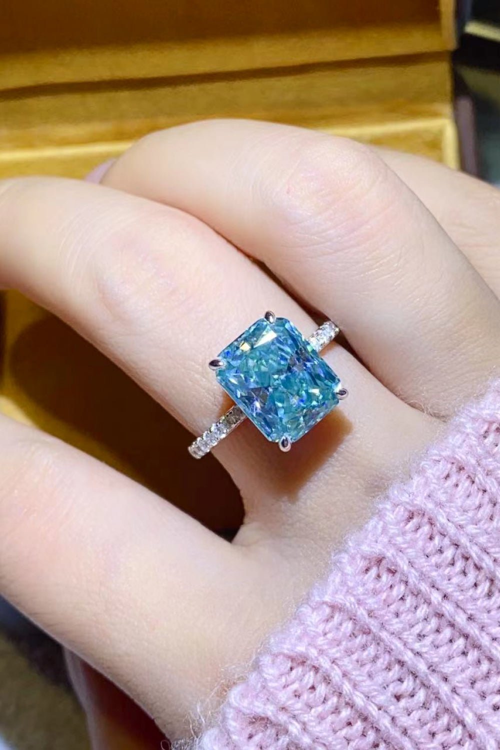 2 Carat Moissanite Ring - Mervyns