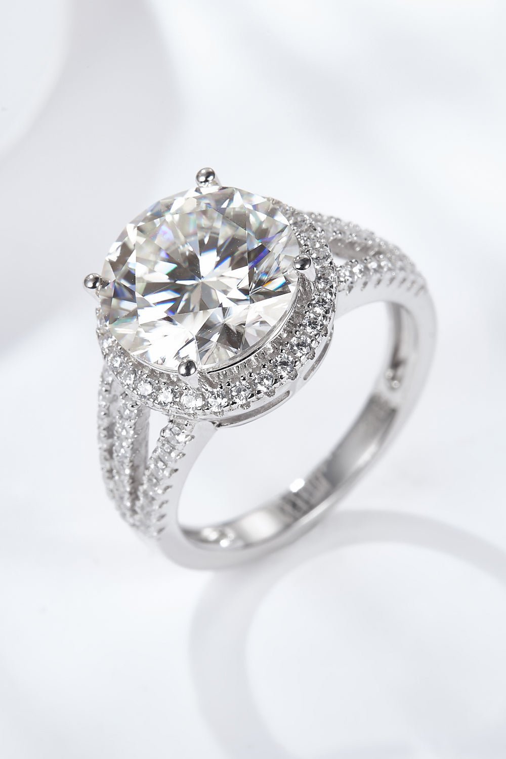 5 Carat Moissanite Split Shank Ring - Mervyns