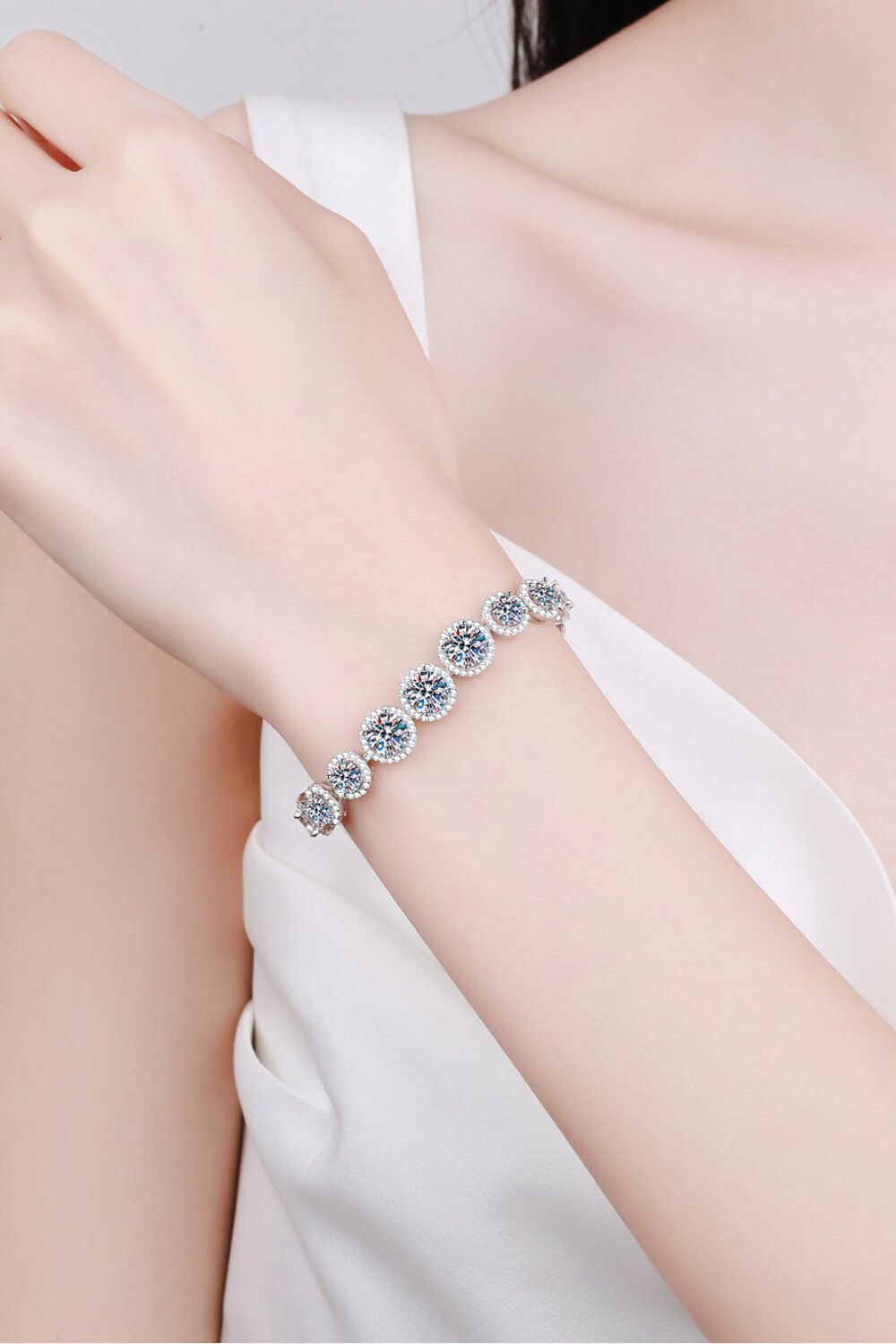 925 Sterling Silver 10.4 Carat Moissanite Bracelet - Mervyns