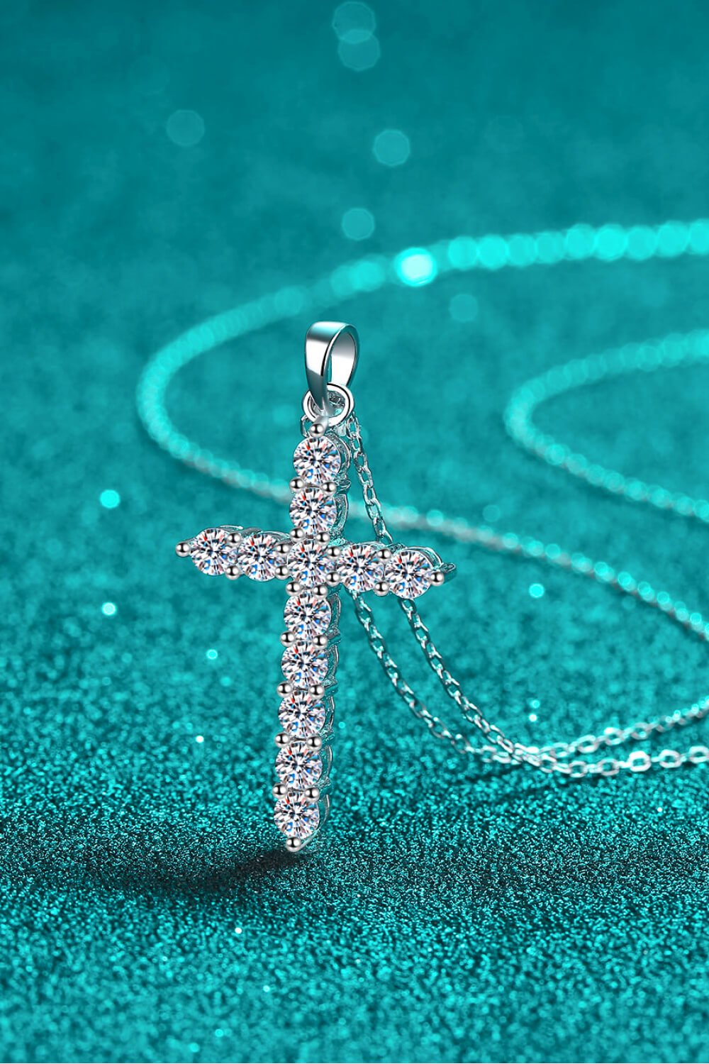 925 Sterling Silver Cross Moissanite Necklace - Mervyns