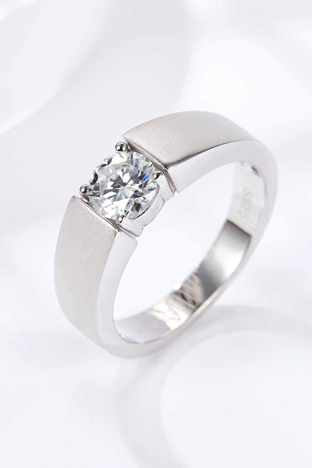 925 Sterling Silver I Carat Moissanite Ring - Mervyns