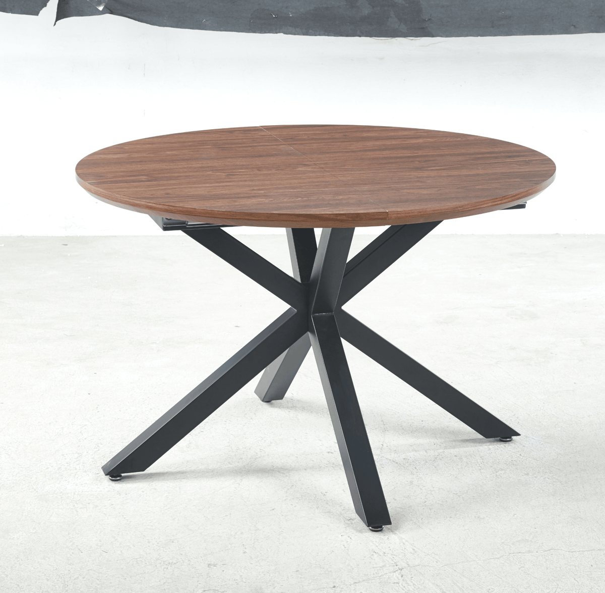 Extensible Table with Metal Legs and MDF Top for Dining, Office, or Coffee Use - Mervyns