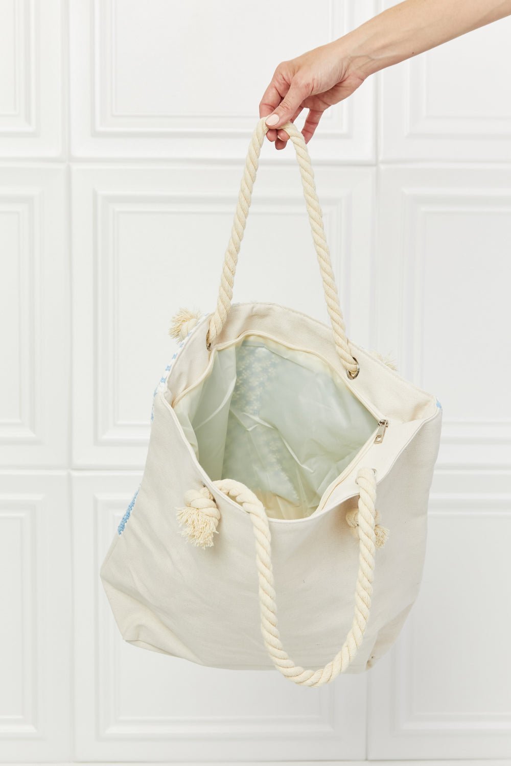 Justin Taylor Picnic Date Tassle Tote Bag - Mervyns