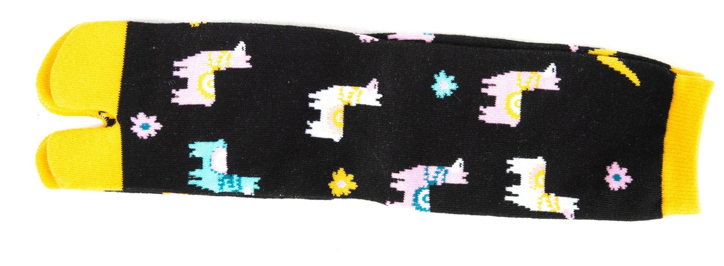 1 Pair - V-Toe Flip Flop Tabi Socks - Black Llamas - Mervyns